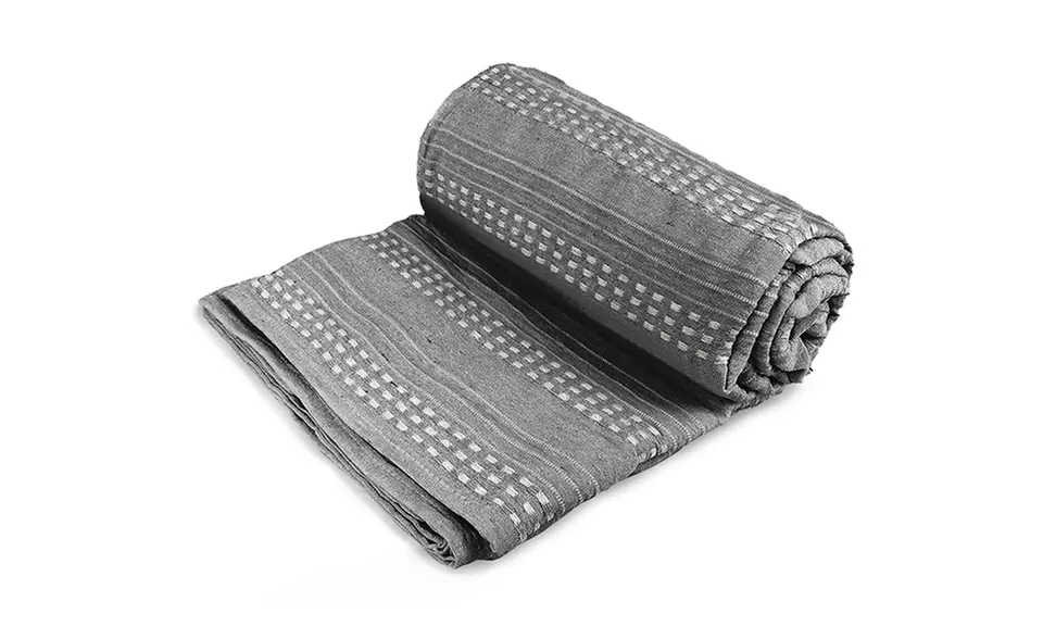 Sofabezug und Tagesdecke aus natürlicher recycelter Baumwolle