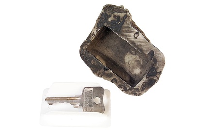 Pietra finta dotato di scomparto nascondi chiave Pearl