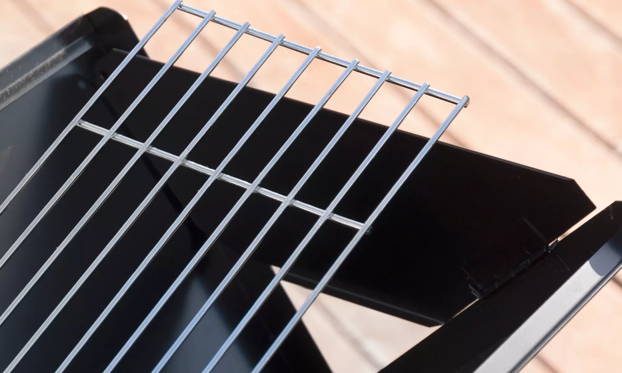 Barbecue de table pliable au charbon de bois InnovaGoods