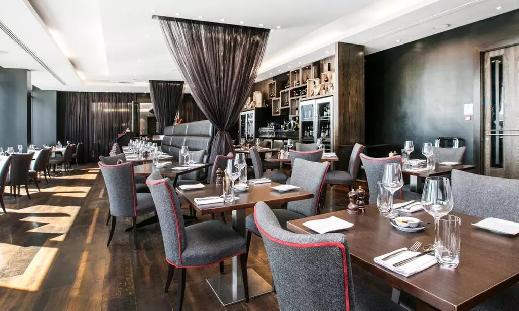 Surrey: Trackside 4* Spa break with Breakfast, Dinner, Prosecco