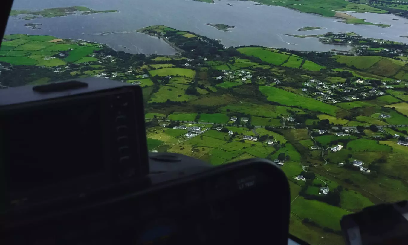 Explore Ireland’s Beauty from the Skies: Helicopter Buzz Flight