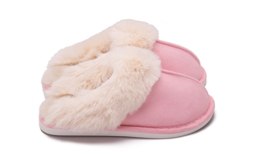 Image 6: Women's Rubber Sole Plush Slippers