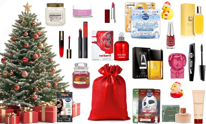 Image 1: Caja misteriosa de Navidad con cosméticos, perfumes de Yankee Candles