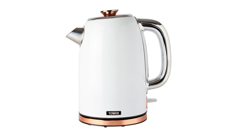 Image 8: Tower Kettle and Toaster