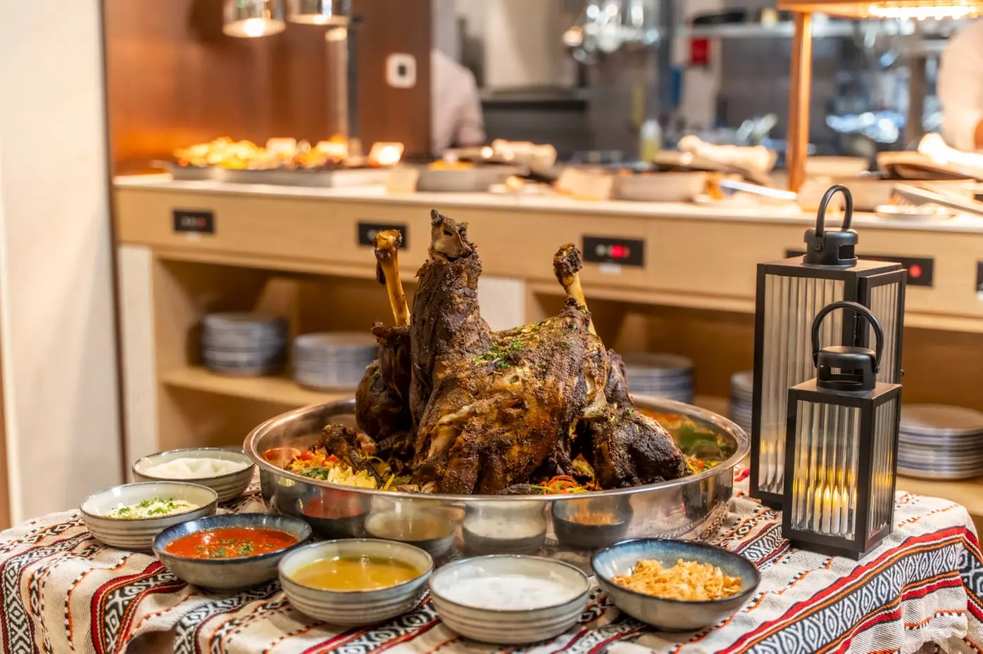 Ramadan Iftar Buffet w/ Beverages: 1 Child (6-11 Yrs)/1, 2, / 4 Adults