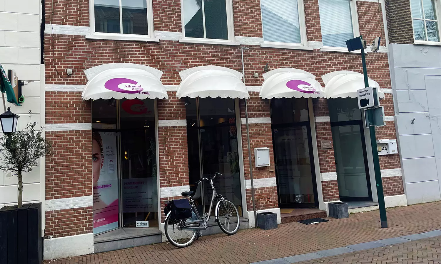 Niet-invasieve facelift-behandeling