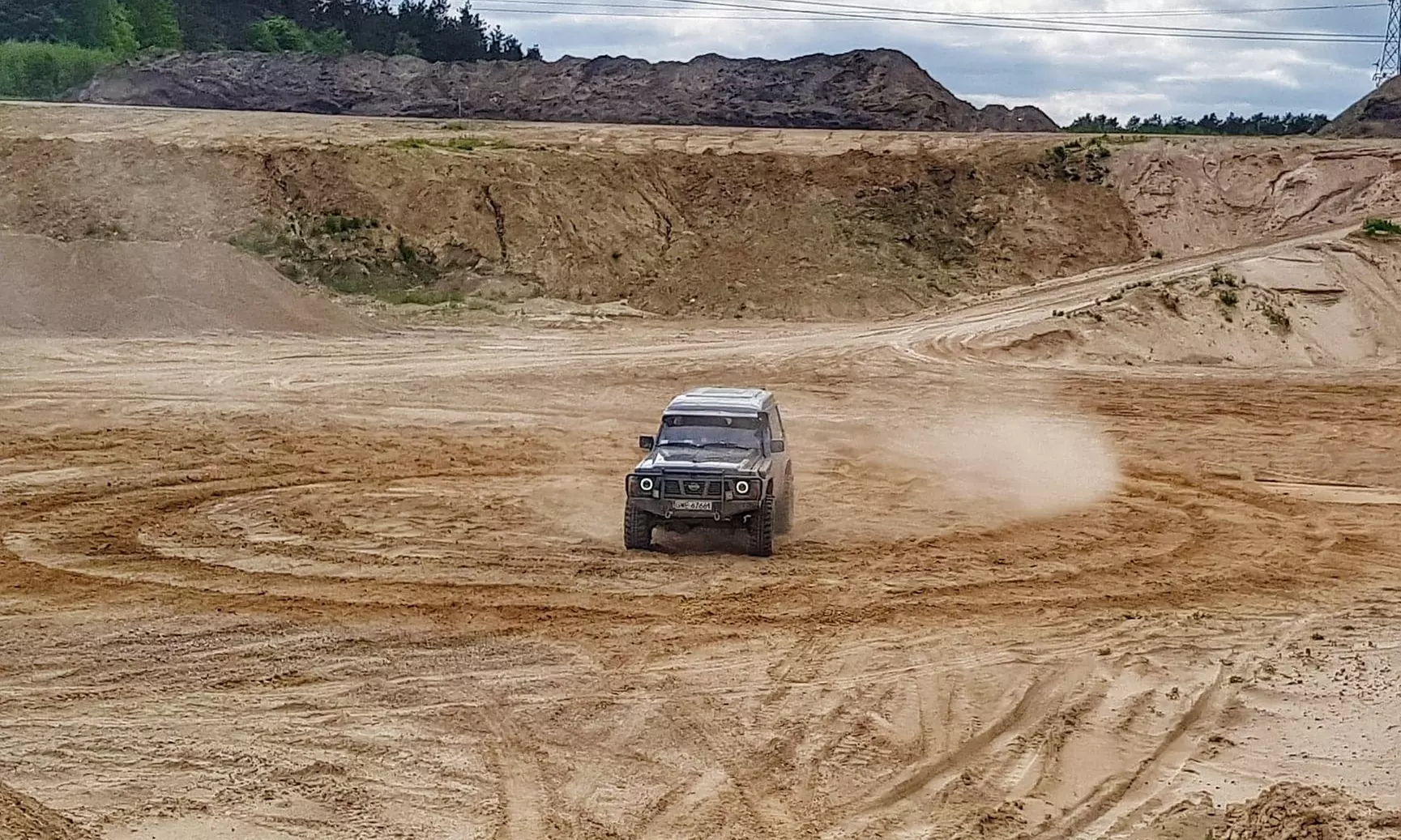 Off-road: godzinna jazda i film