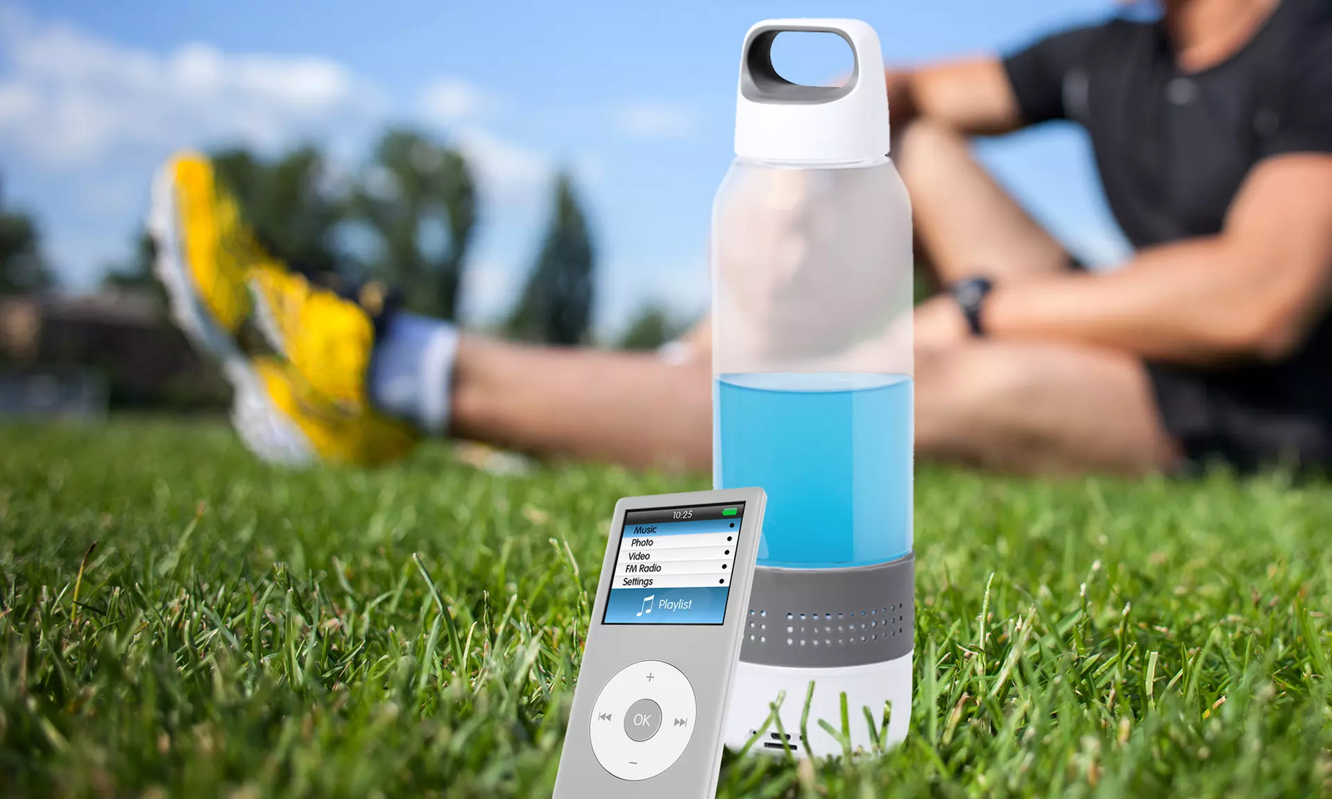 1 ou 2 bouteilles de 500 ml avec haut-parleur bluetooth intégré dans la base - Primary Image