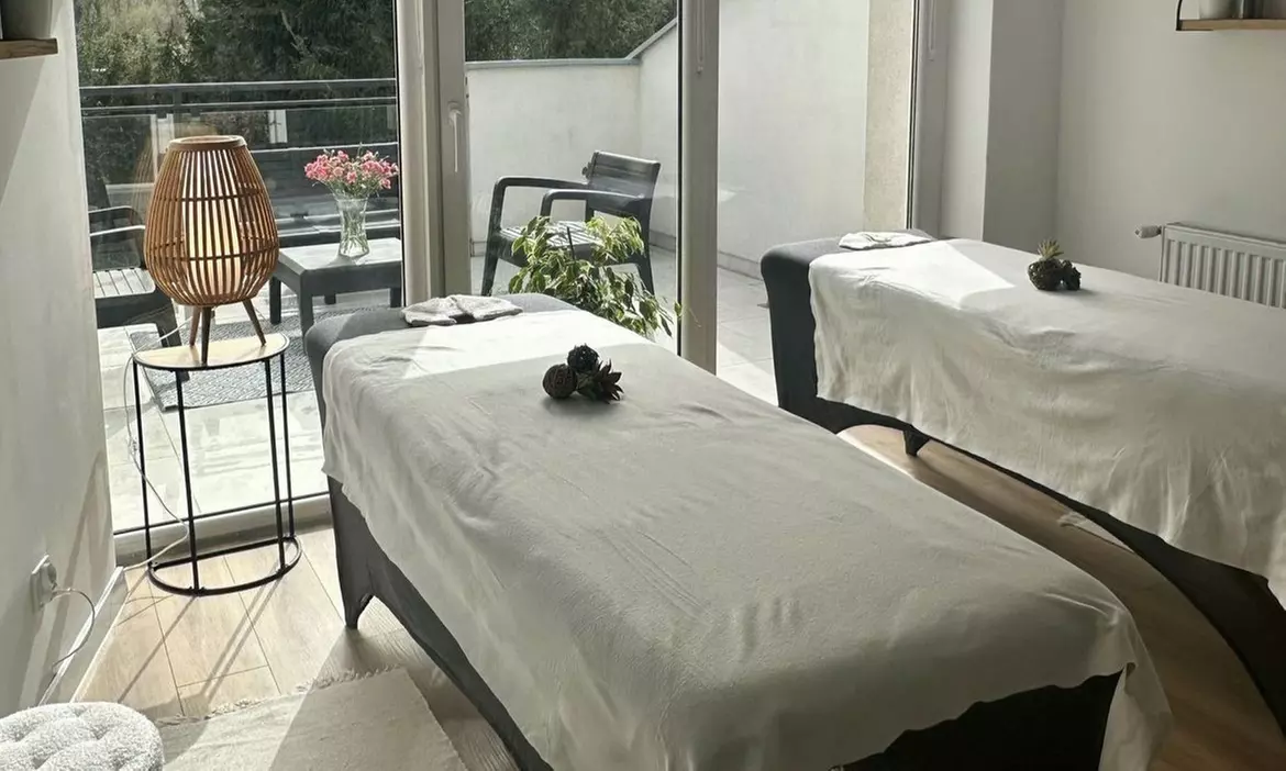 Chwila relaksu dla par – masaż dla dwojga: relaksacyjny lub klasyczny