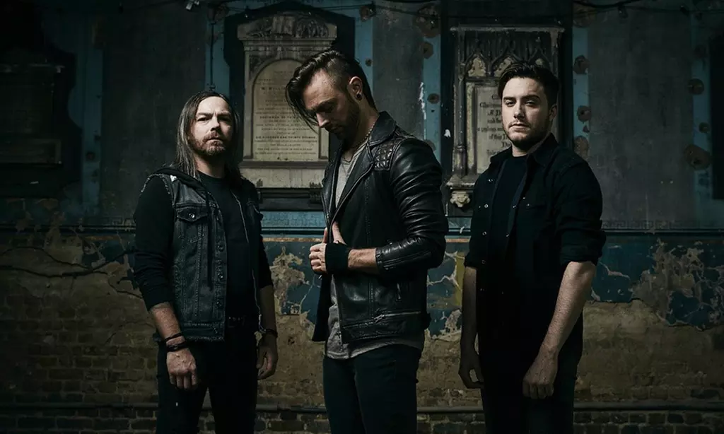 Avenged Sevenfold: The Stage World Tour with Special Guests Breaking Benjamin on January 25 at 6:25 p.m. - Second Medium