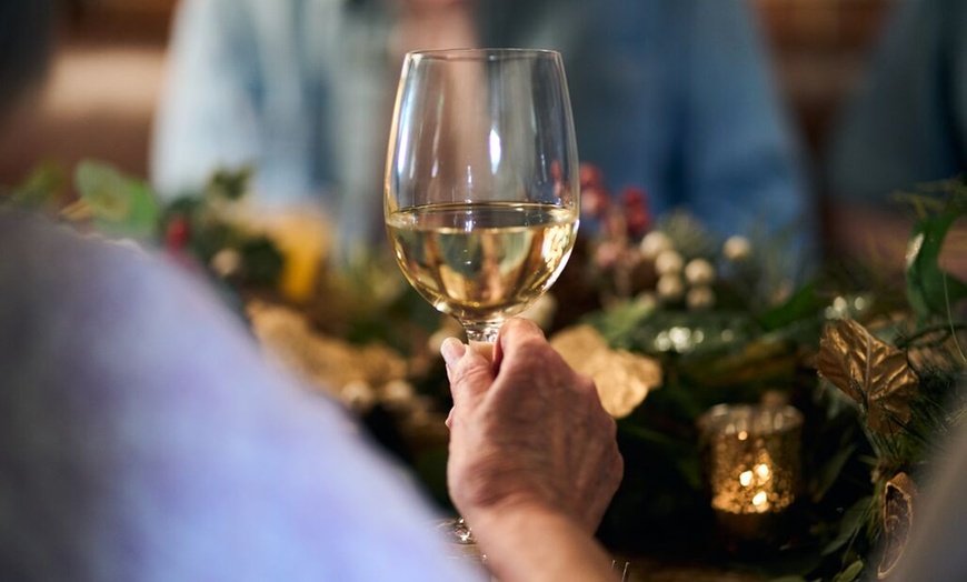 Image 7: Enjoy 2 Wine Flights with Grazing Board 