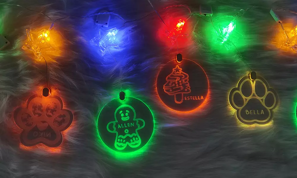 LED-Namenslichtkette mit 3 Ornamenten nach Wahl von Justyling