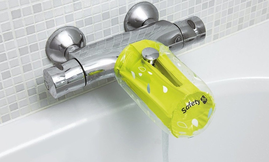 Image 1: Inflatable Tap Protector