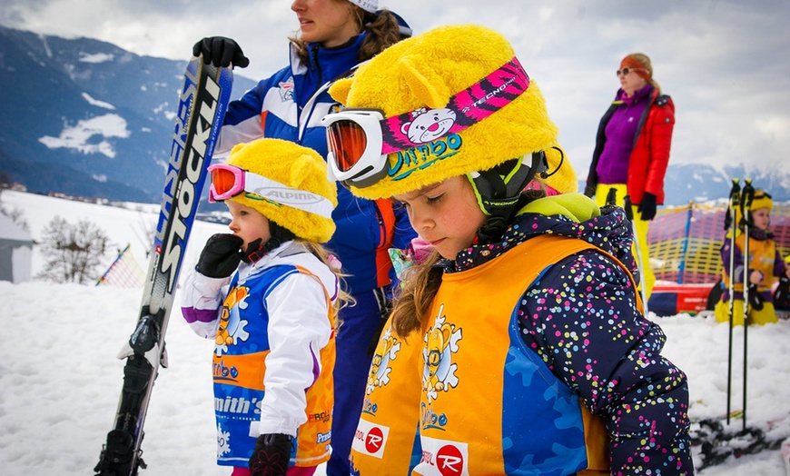 Image 5: Karnety narciarskie dzienne i całodzienne dla 1-2 osób lub Snowtubing