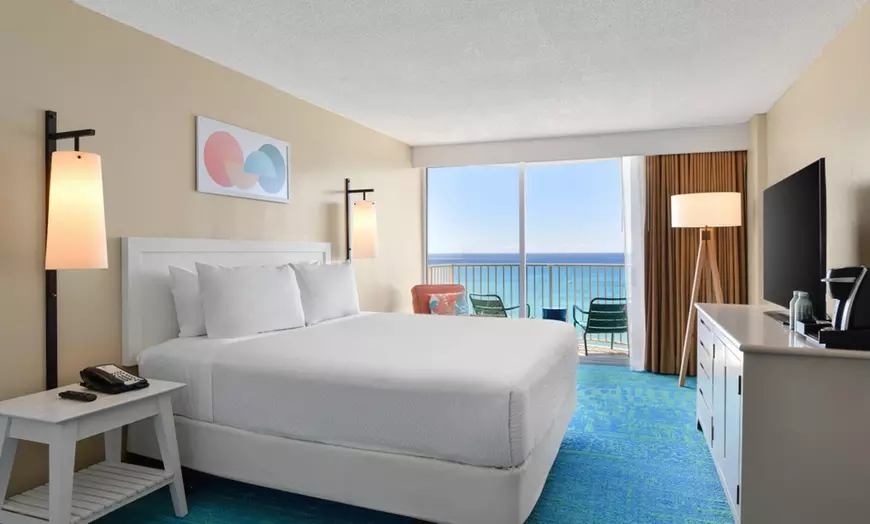 Ocean Front King with Lanai