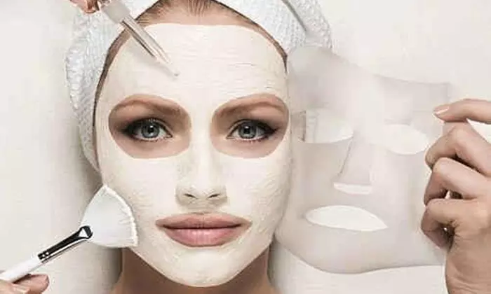 1 o 2 sesiones de peeling químico labial, facial y/o corporal con ácido mandélico y láctico desde 14,99 en Dermasthetic - Primary Image