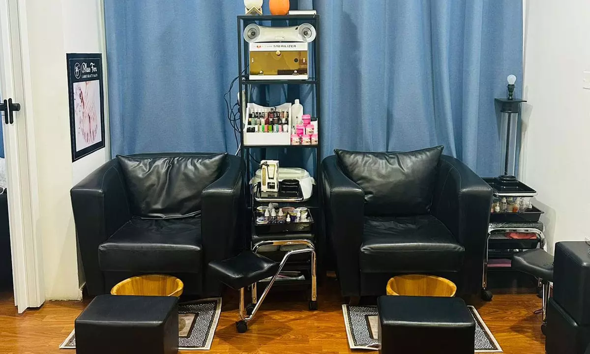 Enhance Your Beauty with a Facial Package!