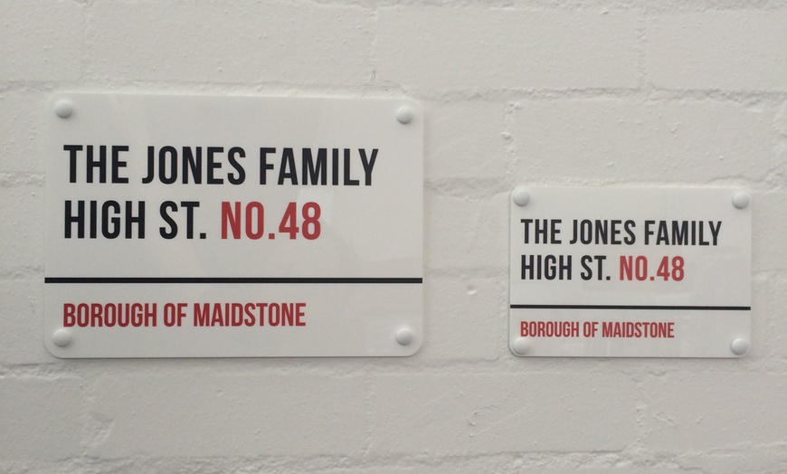 Image 4: Personalised London Style Sign