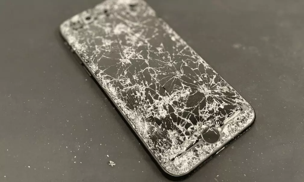 Up to 39% Off on Mobile Phone / Smartphone Repair at Smart Fix - Primary Image