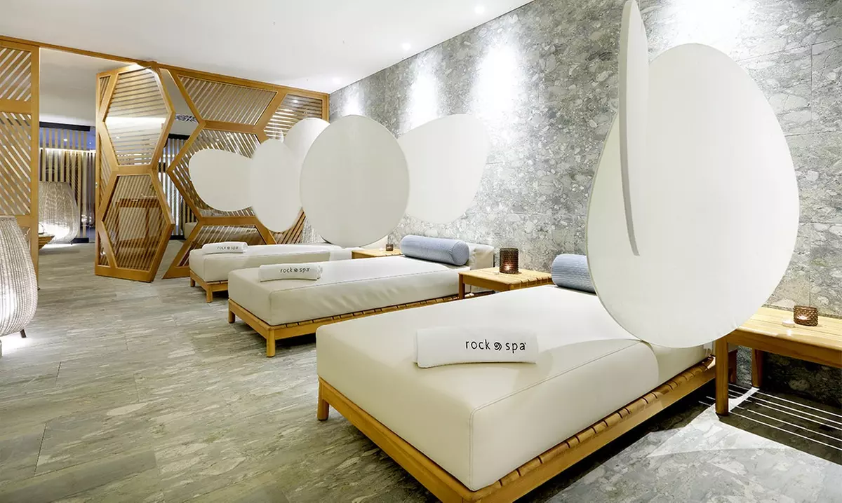 Relajación como nunca antes: circuito de spa o DayPass para 2 personas