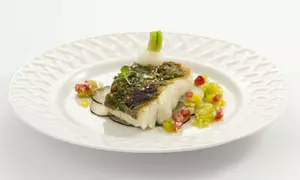 Menu dégustation en 7 services pour 2, 4 ou 6 personnes au Restaurant
Château de Périgny (jusqu'à 33% de remise)