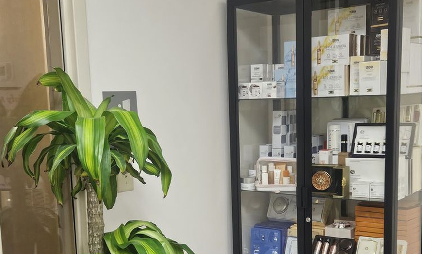 Image 3: Six Laser Hair Removal at iBeauty MedSpa & Laser Center