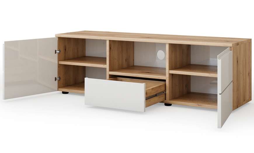 Image 3: TV Unit Sydney