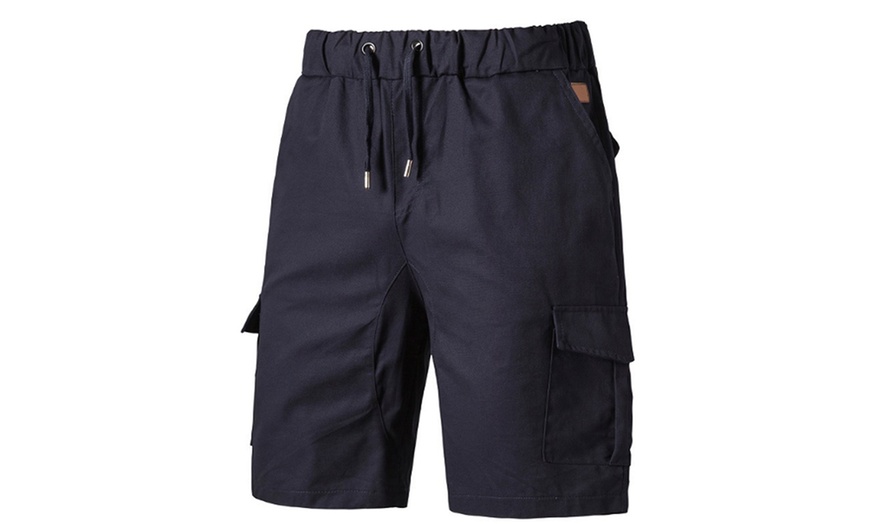 Image 6: Men's Casual Slim Fit Cargo Shorts with Elastic Waist