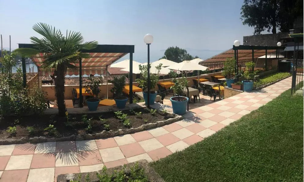 Lago di Garda: soggiorno con colazione o mezza pensione e Spa