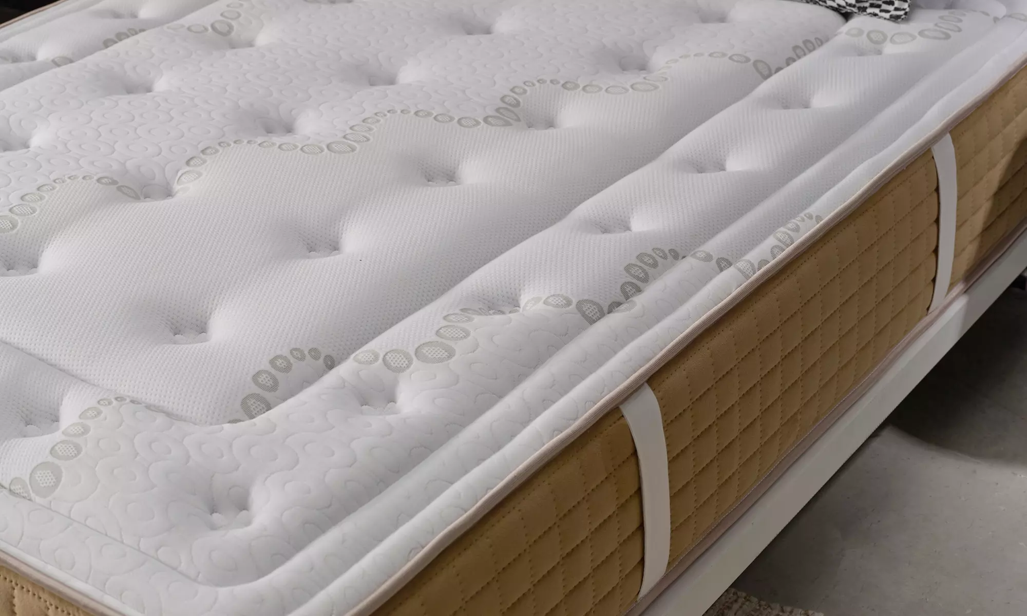 13-Zonen-Premium-Kaltschaummatratze mit Klimafaser sowie atmungsaktivem BioSense-Schaum in der Größe nach Wahl - Second Medium