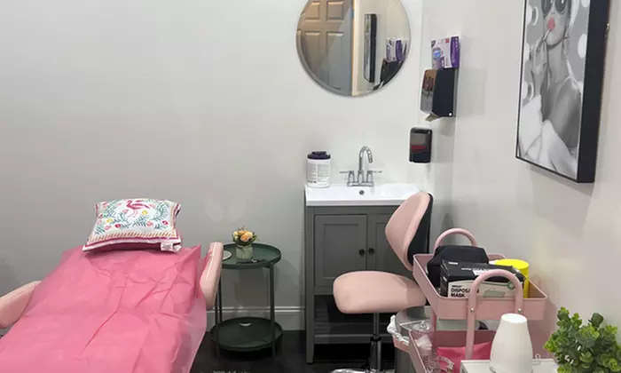 One or Four Basic, Deep Cleansing, Acne, or Signature Facial