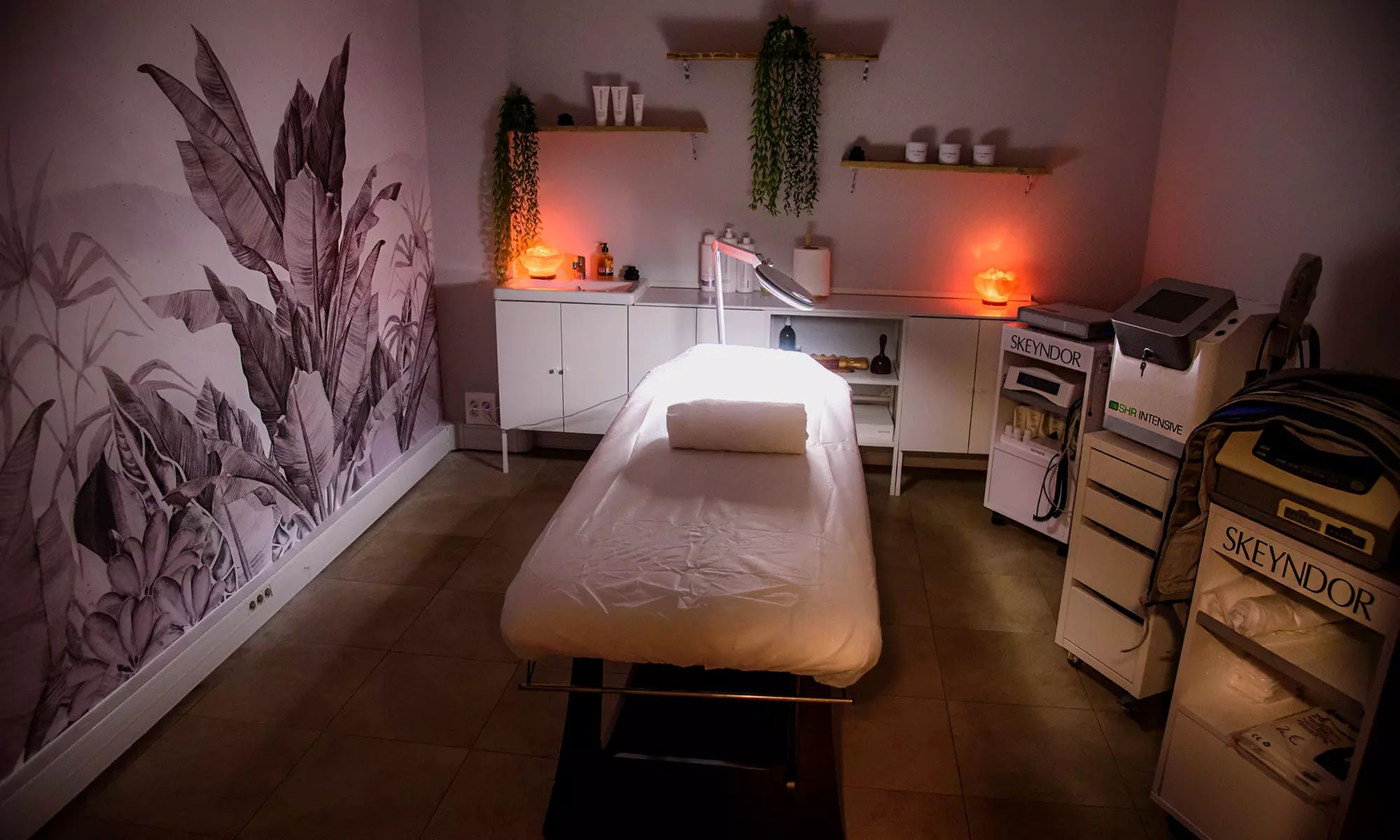 Limpieza profunda con tecnología láser azul y opción a extracción