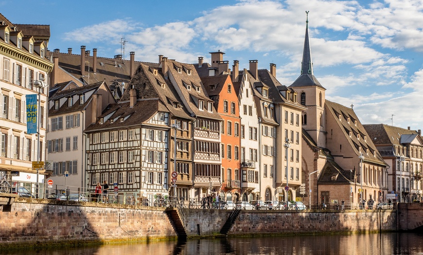 Image 20: Strasbourg : chambre double avec petit-déjeuner et vin en option
