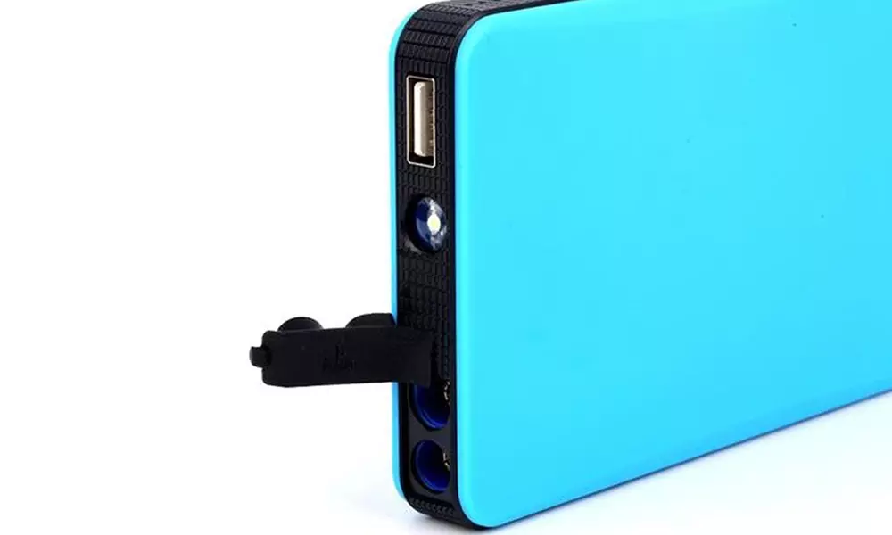 Auto-Starthilfe Ladegerät in Schwarz oder Blau inkl. Versand - Second Medium