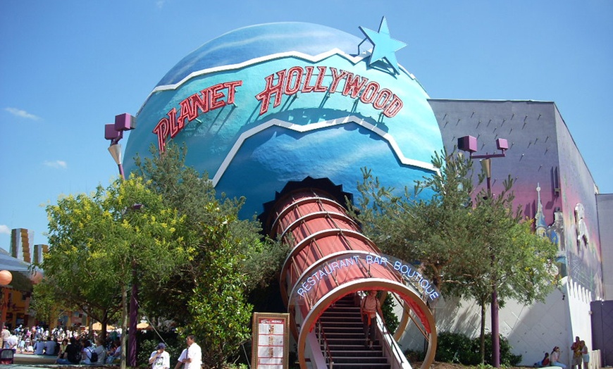 Image 1: Restaurant Planet Hollywood