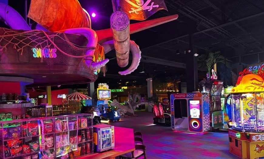 Image 4: State of the Art Bowling Lane Rental with Shoes Included! 