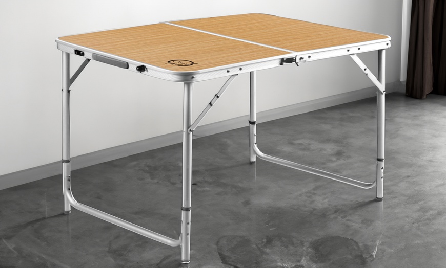 Image 1: 1 ou 2 tables pliantes valises de la marque O'Camp
