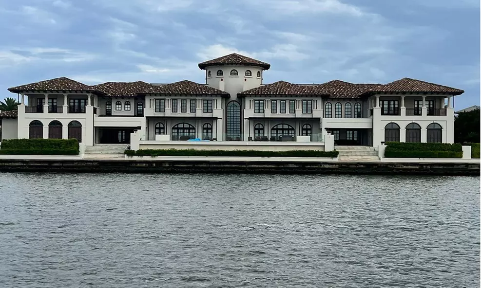 Enjoy a Two-Hour Saturday & Sunday Broadwater Sunset  Cruise