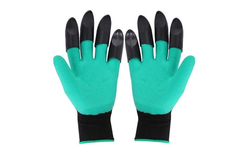 Image 4: One, Two or Four Pairs of Claw Gardening Gloves