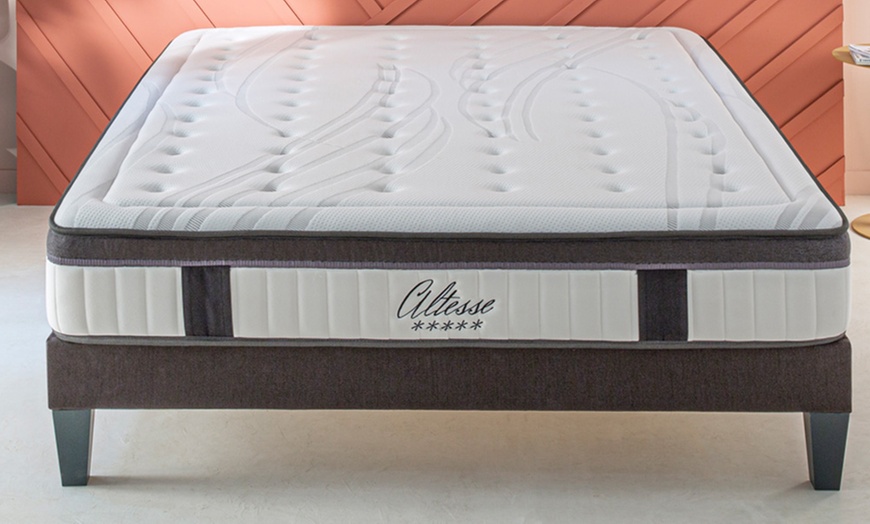 Image 1: Matelas à mémoire de forme "Altesse" de Maison Aubertin