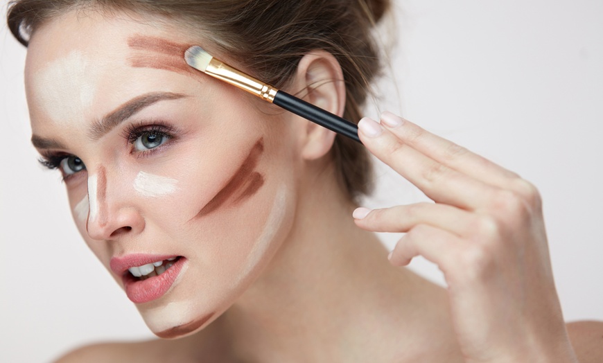 Image 1: Contouring and Highlighting Expert at International Open Academy