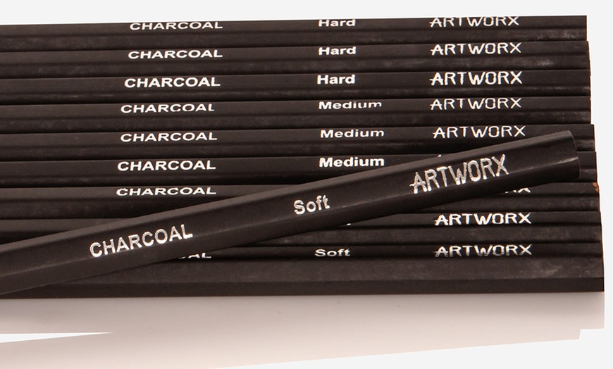 Image 4: 50-Piece Artist's Pencil Set