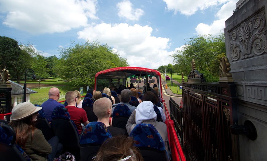 Image 9: Hop On Hop Off Tour - Belfast at City Sightseeing 