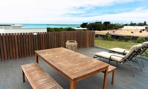 Apollo Bay: 2N Beachside Apartment Stay 