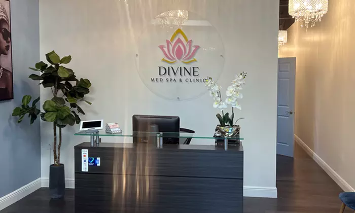 One or Four Basic, Deep Cleansing, Acne, or Signature Facial