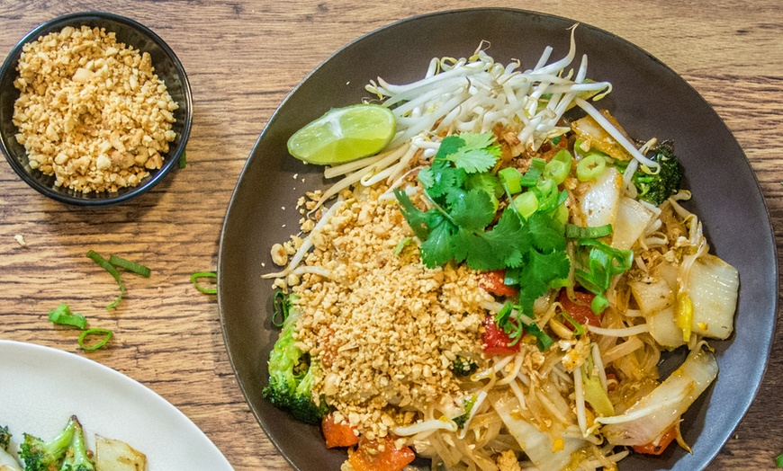 Image 4: The Noodle Bar Brussels : menu asiatique 2 services à Bruxelles
