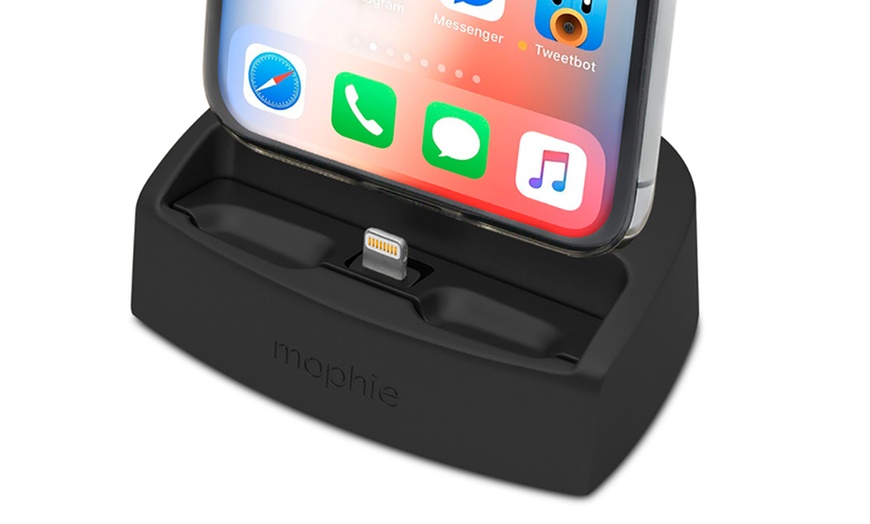 Image 9: Mophie Charging Devices for iPhone