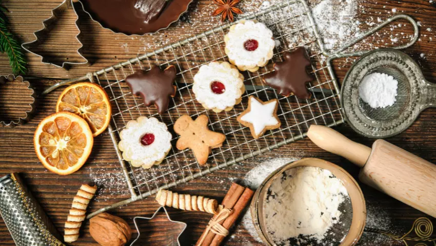 Individual or Bundle Online Baking & Gift Courses from International Open Academy