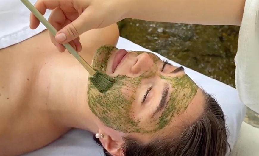 Image 1: Organic Facials with 30 or 60 Minutes Massage Options