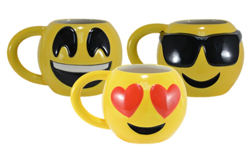 Image 1: Four-Pack of Emoji Mugs